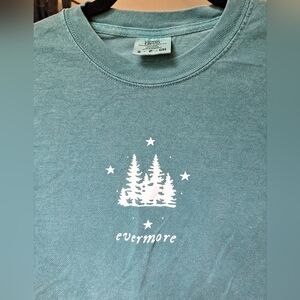 Comfort colors evermore tshirt. Size small. Forest green.